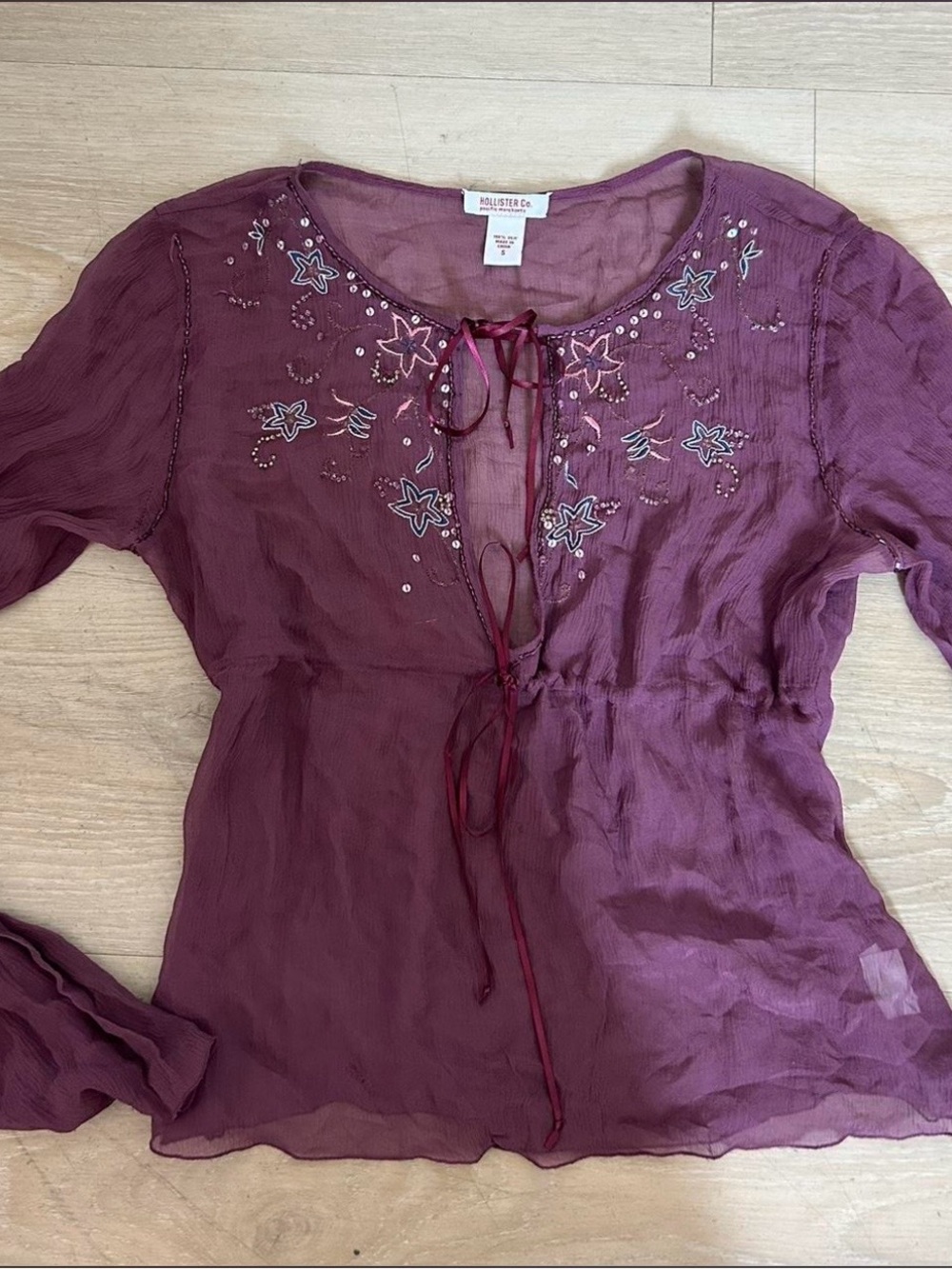 Vintage y2k Hollister Plum 100% Silk Embroidered Tie Neck Blouse!